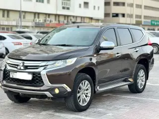 2016 Mitsubishi Montero في Sharjah سيارة مستعملة
