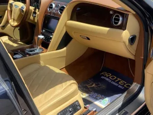 2014 بنتلي فلاينج سبير Mulliner