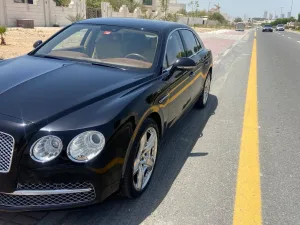 2014 بنتلي فلاينج سبير Mulliner