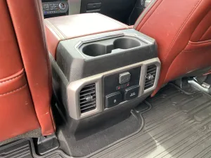 2021 فورد اف 250 Platinum