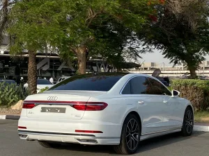 2019 اودي آي ٨ quattro 60 TFSI