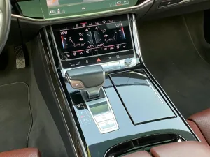 2019 اودي آي ٨ quattro 60 TFSI