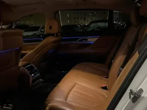 2017 بي أم دابليو الفئة - 7 740i