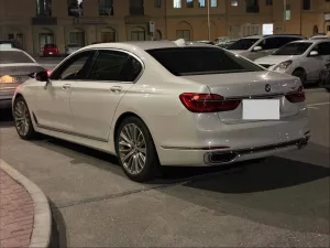 2017 بي أم دابليو الفئة - 7 740i
