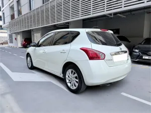 2014 نيسان تيدا Hatch