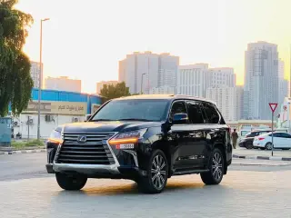 2020 Lexus LX 570 في Dubai سيارة مستعملة