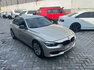 2013 BMW 3-Series في Dubai سيارة مستعملة