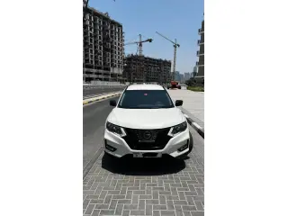 2018 Nissan Rogue في Sharjah سيارة مستعملة