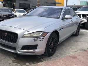 2017 جاكوار اكس اف Portfolio