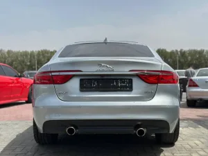 2017 جاكوار اكس اف Portfolio