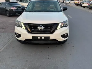2019 نيسان باثفايندر SL