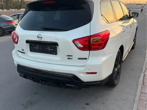 2019 نيسان باثفايندر SL