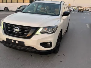2019 نيسان باثفايندر SL
