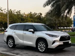2024 Toyota Highlander Platinum
