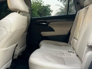 2024 Toyota Highlander Platinum