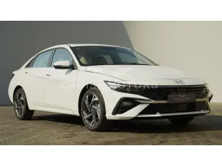 2025 Hyundai Elentra في Dubai سيارة مستعملة