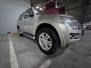 2020 Mitsubishi Pajero GLS