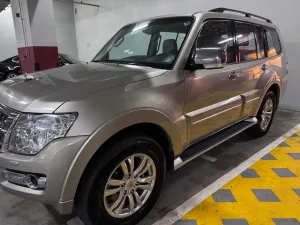 2020 Mitsubishi Pajero GLS