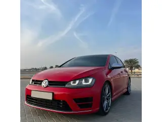 2016 Volkswagen Golf في Sharjah سيارة مستعملة