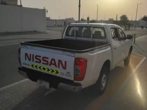 2022 Nissan Navara S