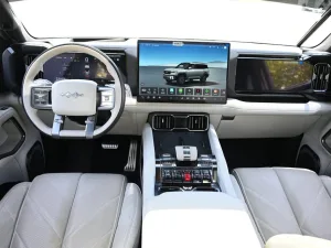 2025 BYD Leopard 8