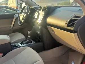 2023 Toyota Prado TXL