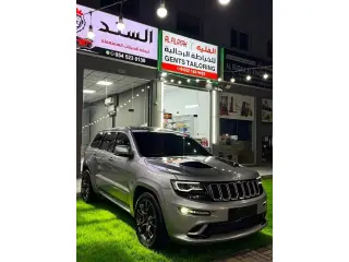 2015 Jeep Grand Cherokee في Sharjah سيارة مستعملة
