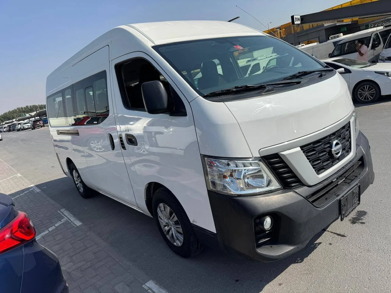 NISSAN UROVAN HIGH ROOF SEATER FULL AUTOMATIC  2021