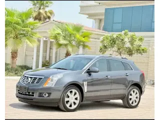 2013 Cadillac SRX في Dubai سيارة مستعملة