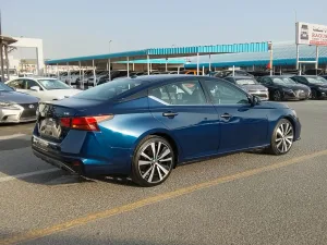 2020 Nissan Altima SR