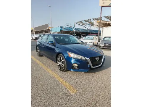 2020 Nissan Altima SR