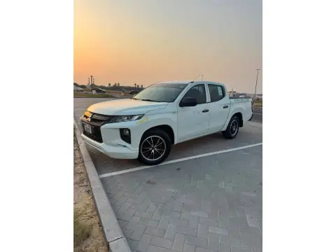2022 Mitsubishi L200 double-cab