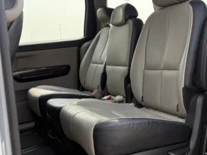 2020 Kia Carnival LX