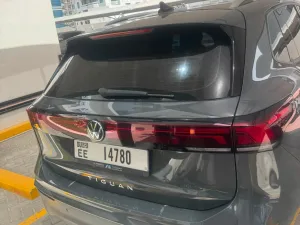 2025 Volkswagen Tiguan SE R-Line Black