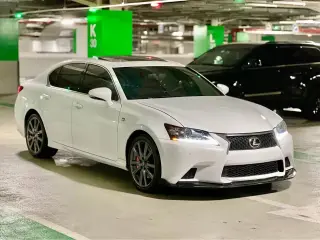 2015 Lexus GS in Sharjah used car