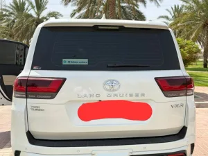 2024 Toyota Land Cruiser VXR