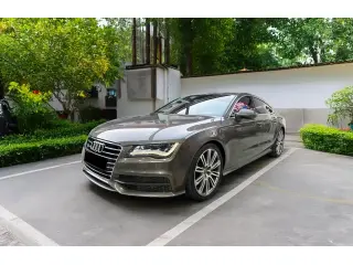 2013 Audi A7 in Dubai used car