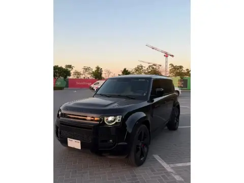 2023 Land Rover Defender 110 SE