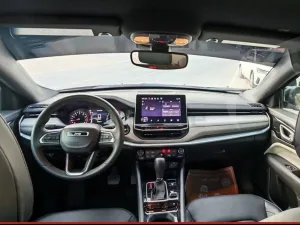 2025 Jeep Compass Latitude LUX