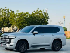 2023 Toyota Land Cruiser VXR