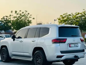 2023 Toyota Land Cruiser VXR