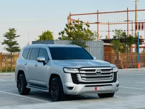 2023 Toyota Land Cruiser VXR