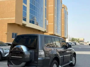 2013 Mitsubishi Pajero GLS