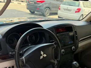 2013 Mitsubishi Pajero GLS