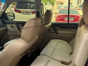 2013 Mitsubishi Pajero GLS