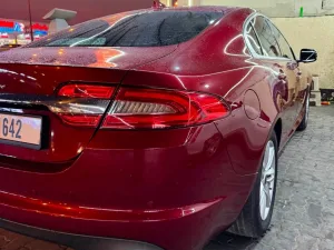 2015 Jaguar XF Prestige