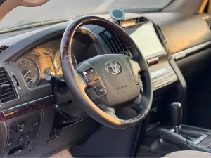 2011 Toyota Land Cruiser GXR