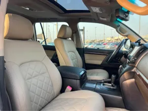 2011 Toyota Land Cruiser GXR