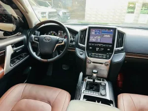 2021 Toyota Land Cruiser VXR