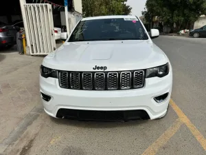 2020 Jeep Grand Cherokee Laredo E